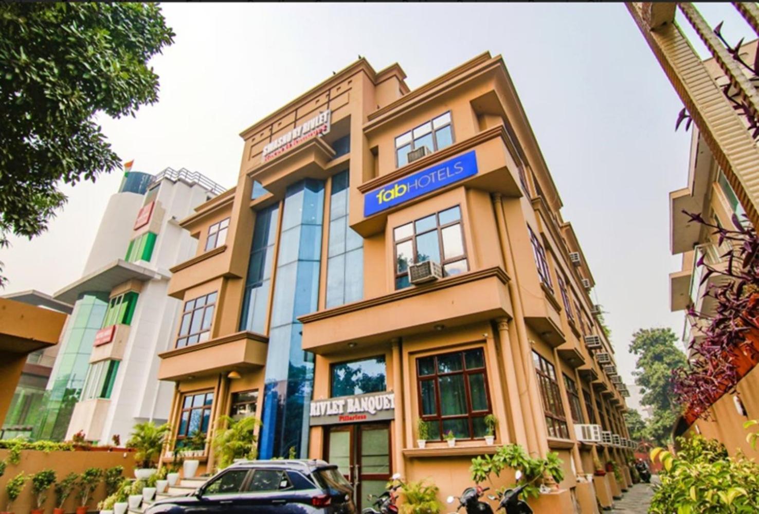 Fabhotel Prime The Rivlet Mg Road Ґурґаон Екстер'єр фото