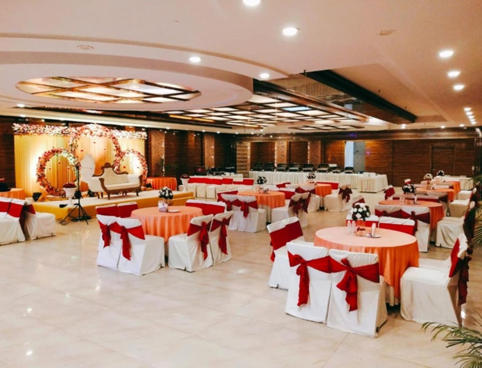 Fabhotel Prime The Rivlet Mg Road Ґурґаон Екстер'єр фото